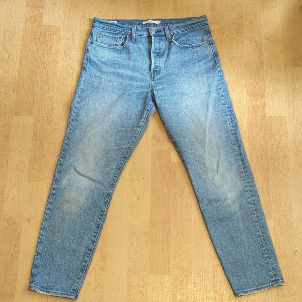 Levi's Wedgie jeans, high rise medium wash